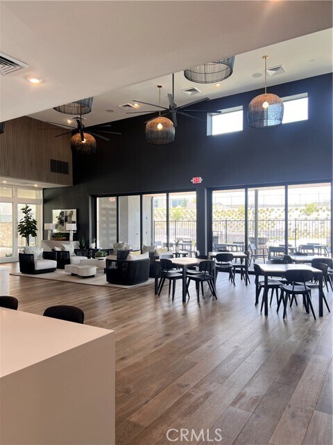 Building Photo - 16032 Sunny Ct