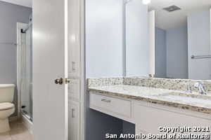 Building Photo - 7834 Broadway St