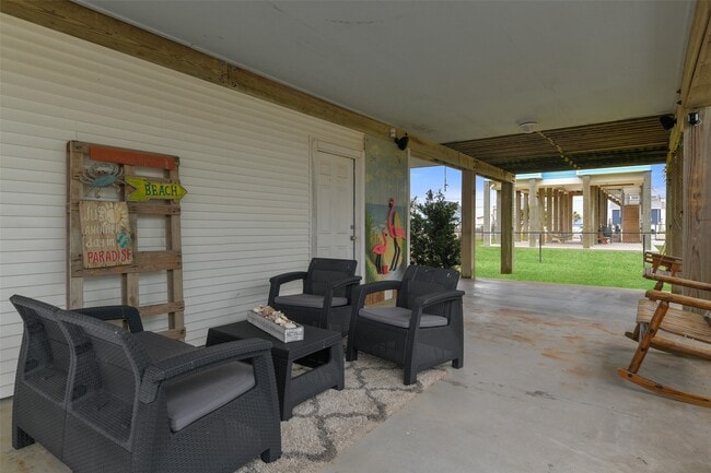 Building Photo - 21531 Zachary Dr