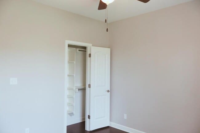 Building Photo - 205 Windcrest Cir