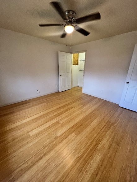 Building Photo - 5349 East Pkwy