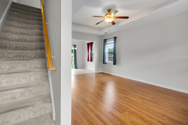 Building Photo - 125 Crooked Run Dr
