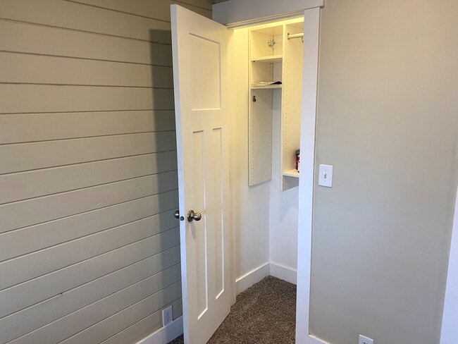 Building Photo - 3443 S State St