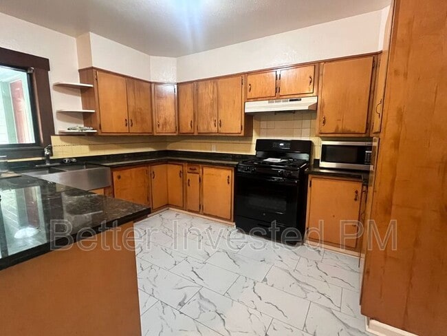 Building Photo - 24665 Birch St