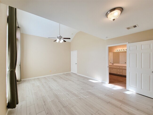 Building Photo - 9514 Garnet Falls Ln