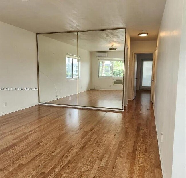 Building Photo - 455 Golden Isles Dr