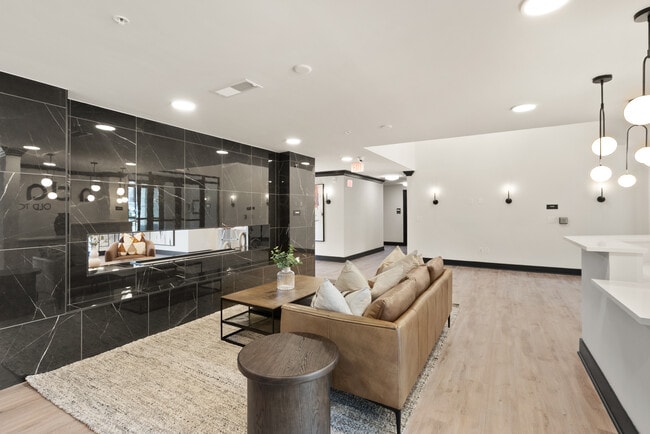 Building Photo - 701 N Henry St