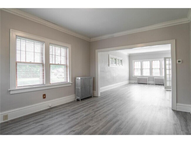 Building Photo - 3822 Fremont Ave N