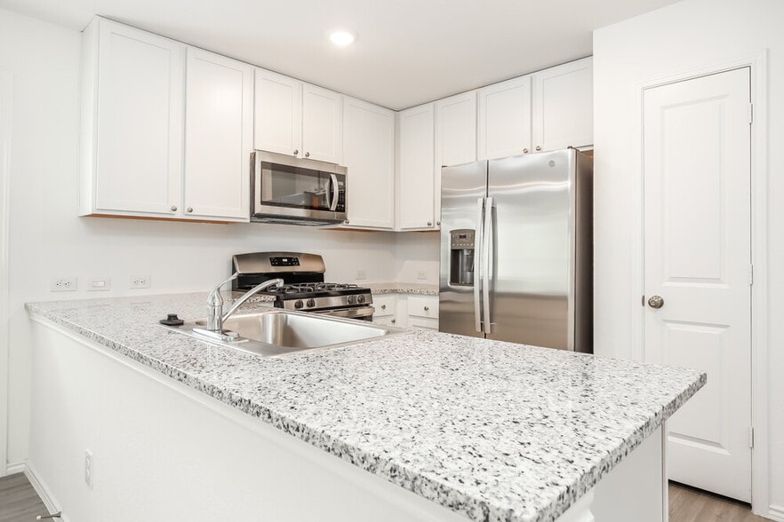 Building Photo - 6626 Morgan Cp