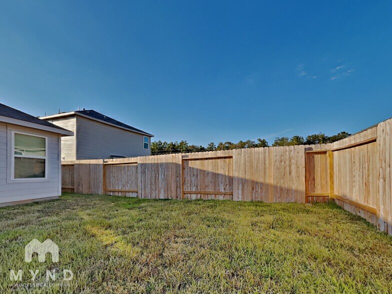 Building Photo - 14808 N Ascot Bnd Cir