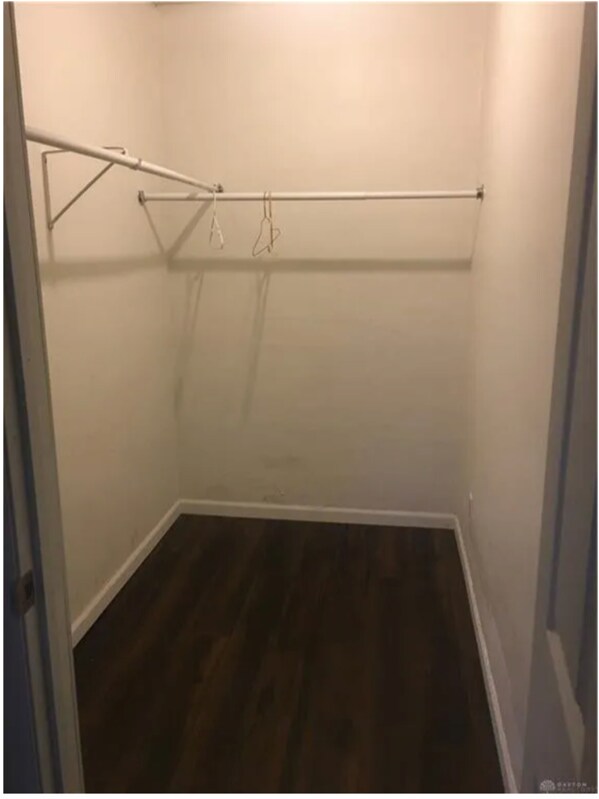 Building Photo - 144 W Fairview Ave