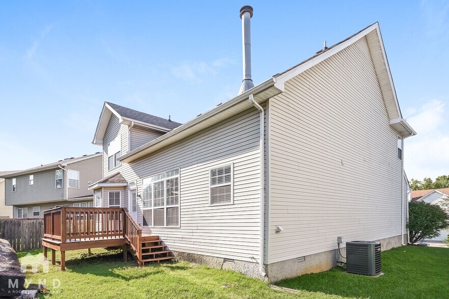 Building Photo - 1815 Apple Valley Cir
