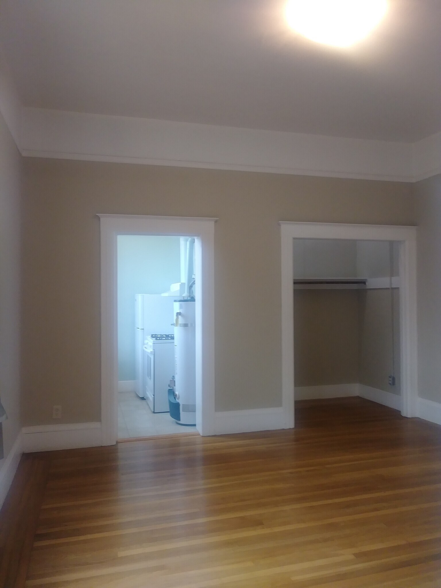 Building Photo - 485 40th St