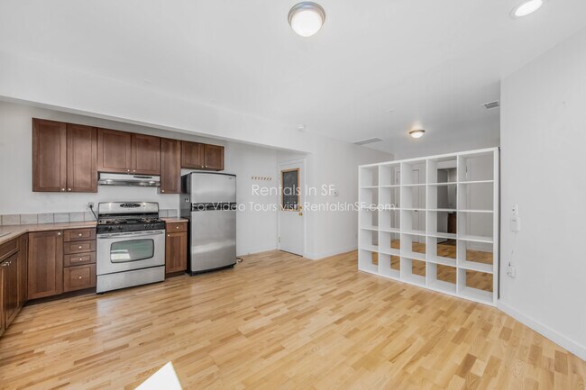 Building Photo - 2834 Harrison St