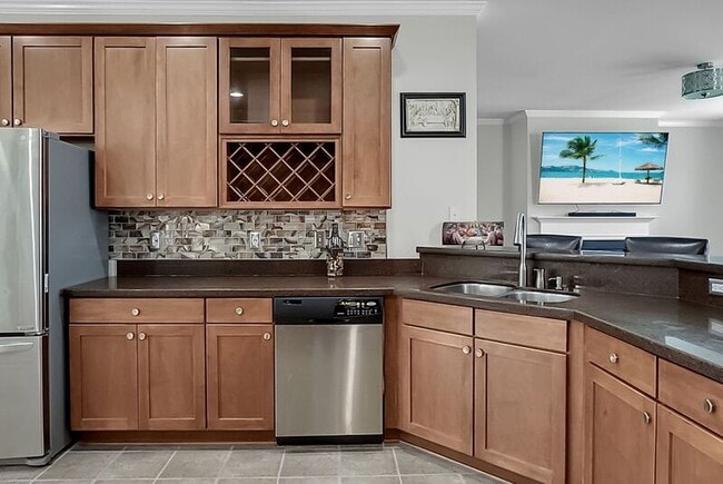 Building Photo - 334 Albrighton Way