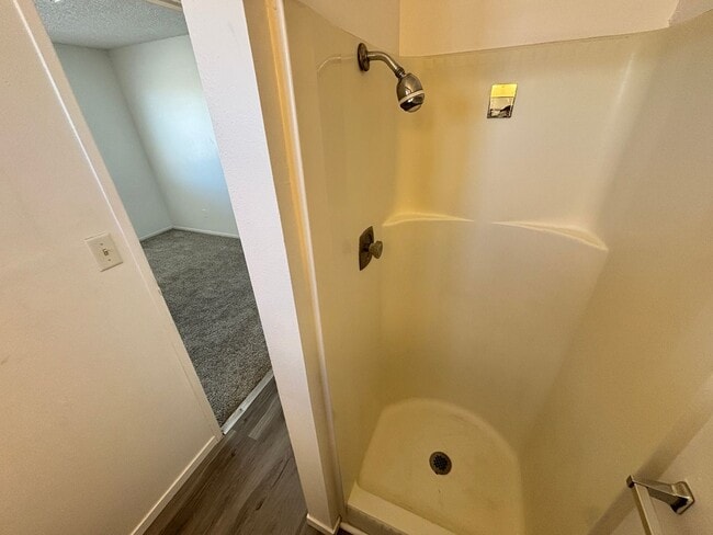 Building Photo - 147 Westminster Way