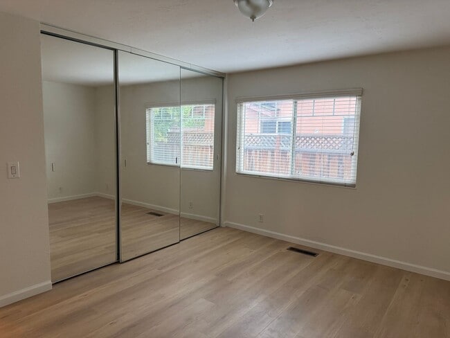 Building Photo - Spacious Corner Lot Home with Upgraded Fea...
