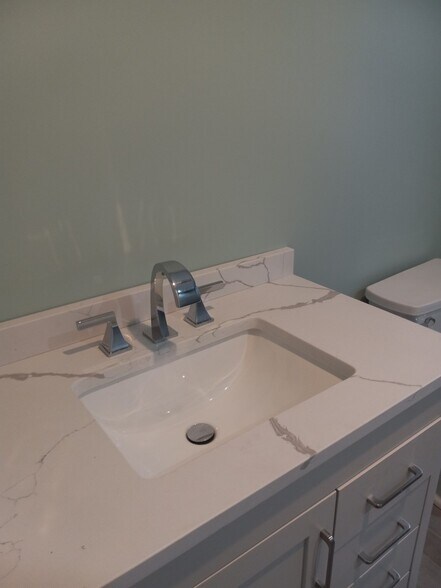 Building Photo - 293 Rindge Ave