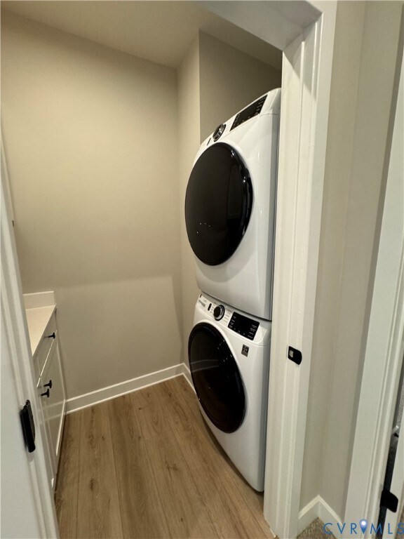 Building Photo - 8001 Lake Laurel Ln