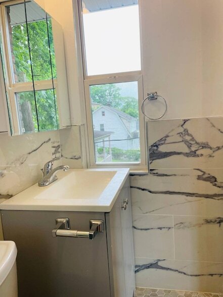 Building Photo - 26 Elm Ave