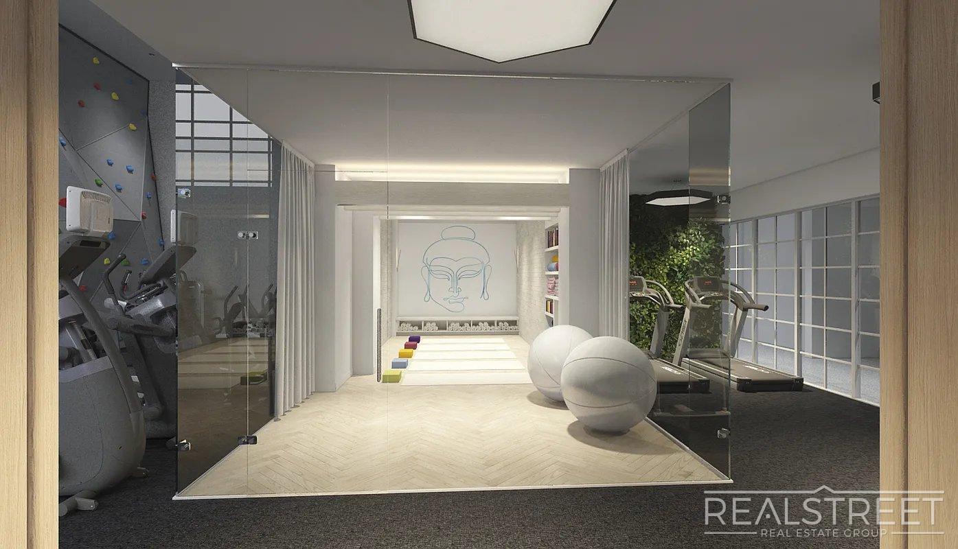 Building Photo - 2 Bed 1 bath - Luxury building -