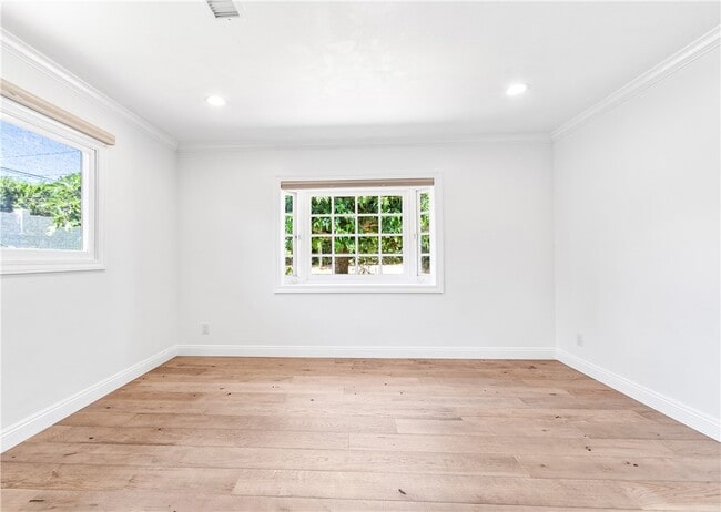 Building Photo - 1281 La Colina Dr