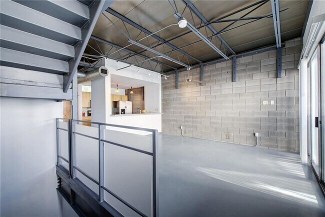Building Photo - 4801 S Congress Ave