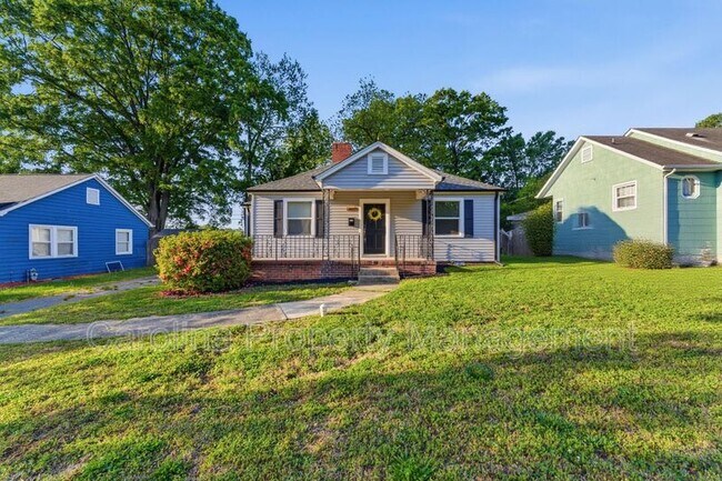 Building Photo - 2405 Greenland Ave