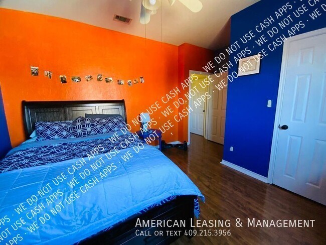 Building Photo - 4820 Edgewood Ln