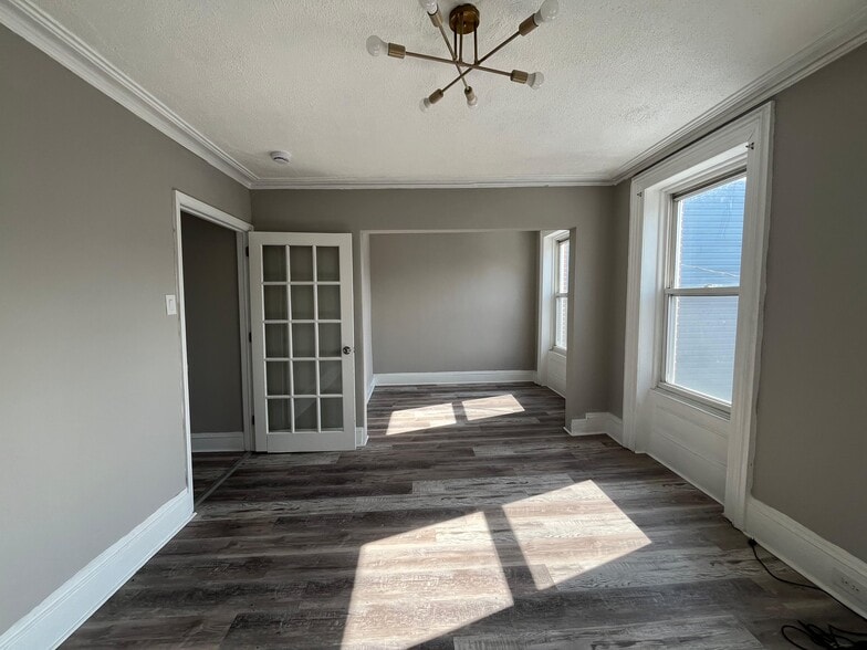 Building Photo - 86 Irving St