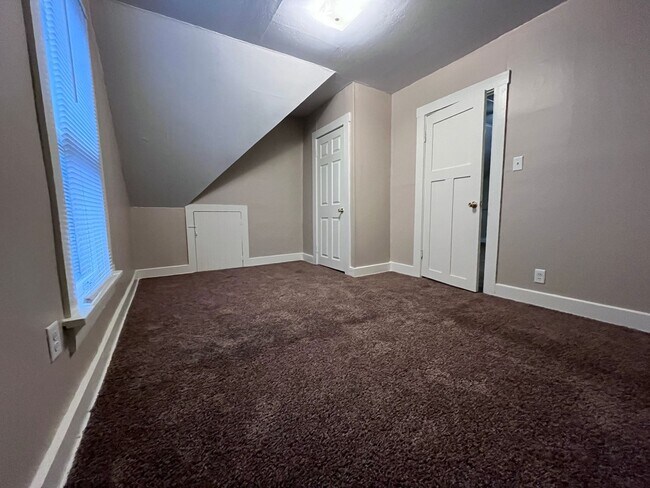 Building Photo - 1201 High St