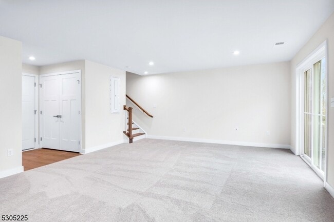 Building Photo - 9 Peckwell St
