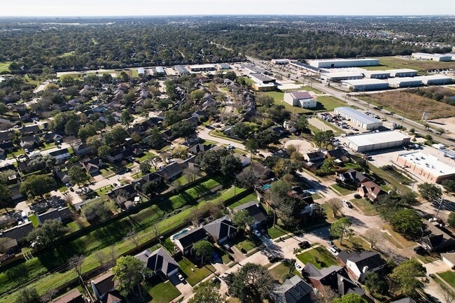 Building Photo - 5410 Forest Trails Dr