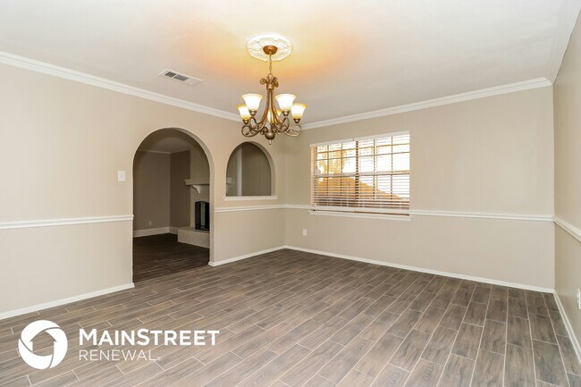 Building Photo - 6800 Franwood Terrace