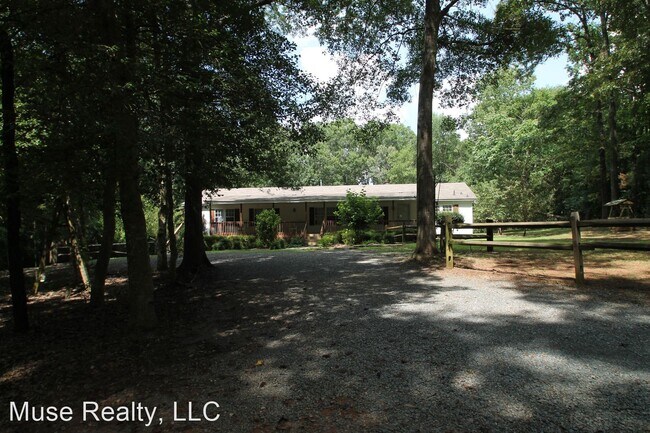 Building Photo - 4 br, 3 bath House - 3510 Dobys Bridge Road