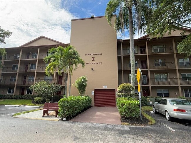 Building Photo - 12850 SW 4th Ct