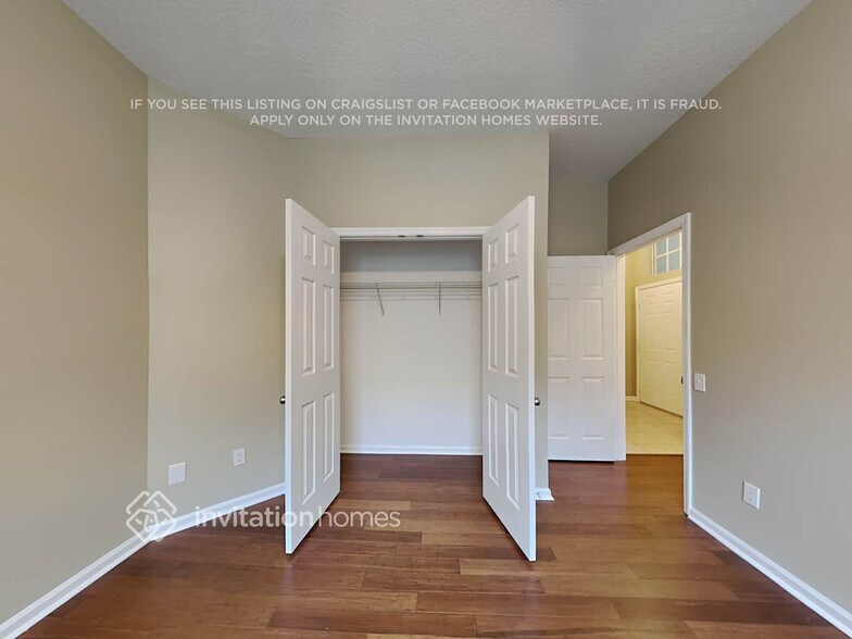 Building Photo - 305 Englenook Dr