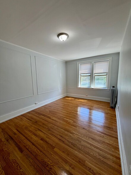 Interior Photo - 11 Ampere Plaza