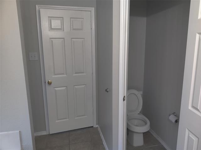 Building Photo - 7911 Decoy Dr