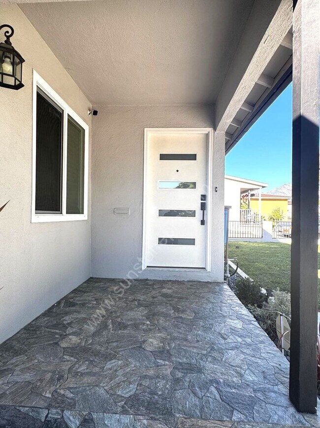 Building Photo - 1569 Carol Dr