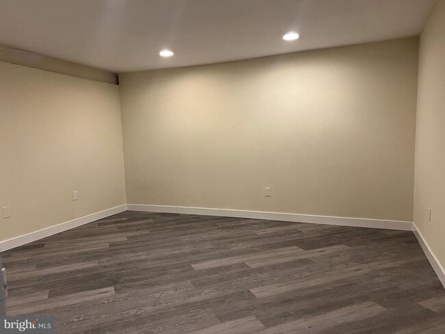 Building Photo - 7510 Sanner Rd