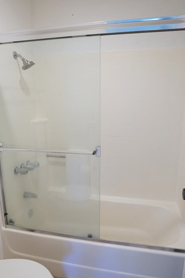 Building Photo - 401 El Cielo Rd