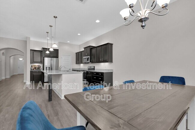 Building Photo - 8001 Silver Maple Dr