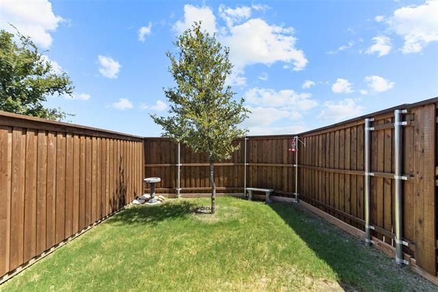 Building Photo - 2157 Miramar Dr