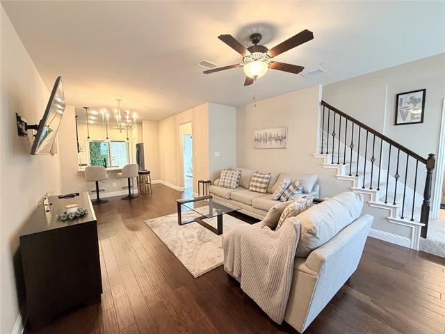 Building Photo - 305 Tottenham Ct