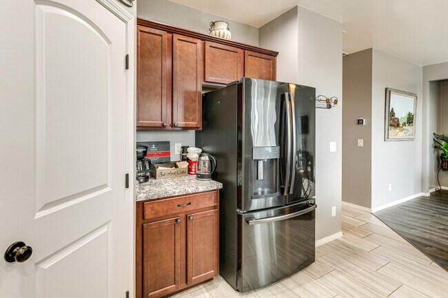 Building Photo - 12281 Pegasus Rd