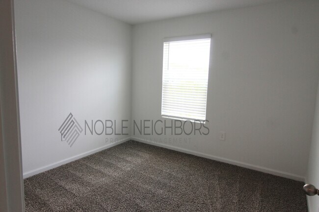 Building Photo - 5437 Tellaro Ln