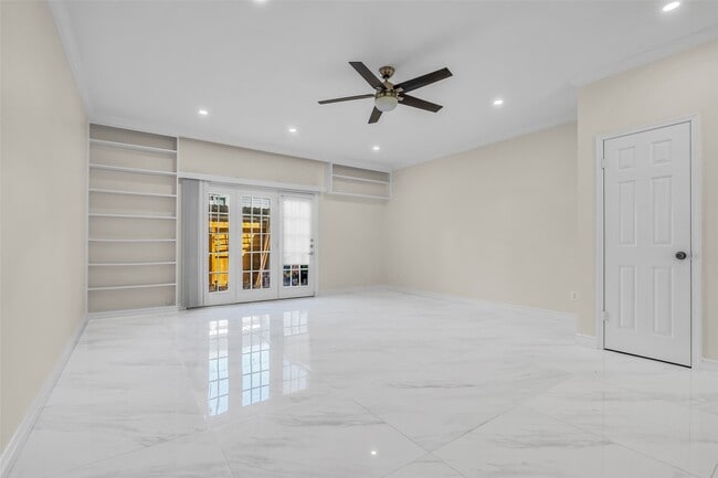 Building Photo - 14715 Barryknoll Ln