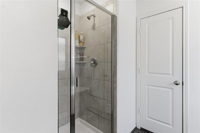 Building Photo - 7409 Spring Ray Dr