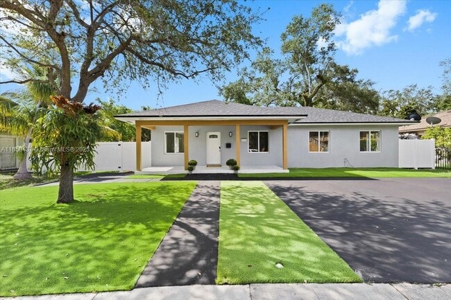 Building Photo - 6120 SW 63rd St